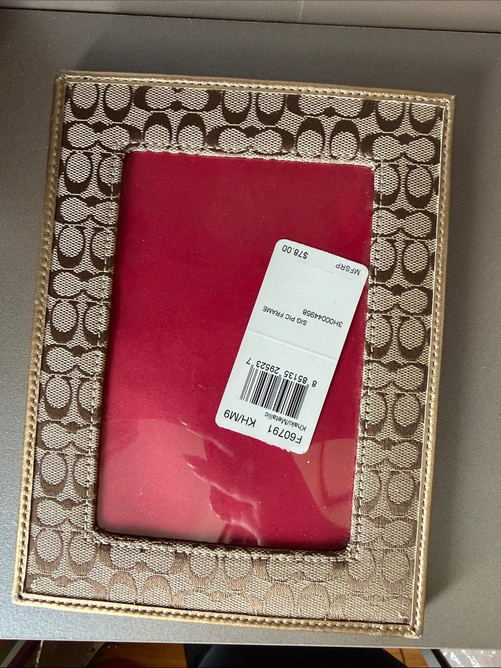 Coach Gold Signature Jacquard Frame with Red Mat
